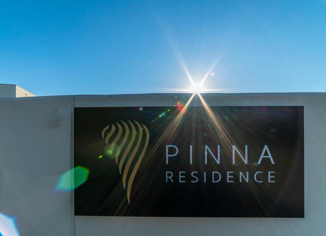 Pinna Residence - Tonna プーラ エクステリア 写真